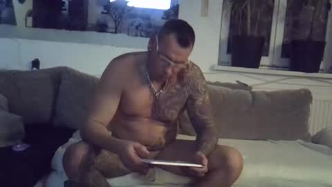 .....mICha..... online show from October 19, 2:49 am