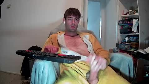 onesieboyx online show from March 26, 3:49 pm