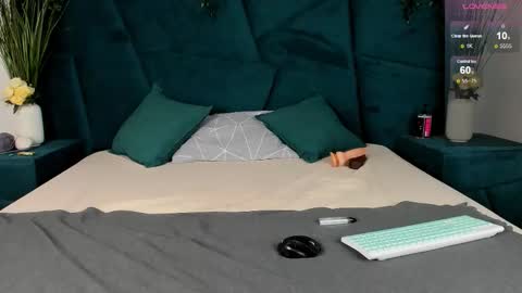 Snapshot of only_eric chatting on September 23, 3:22 pm Erick online show from September 23, 3:22 pm