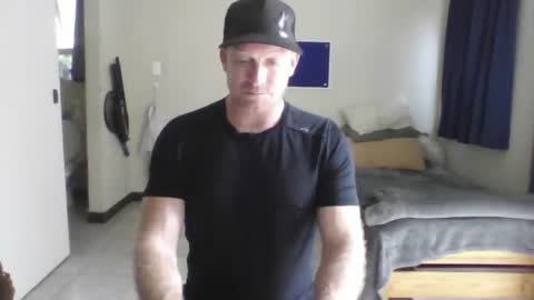 Snapshot of only_you754944 chatting on October 26, 9:44 am For me to know online show from October 26, 9:44 am