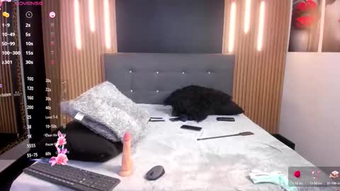 Snapshot of onlyjos_ chatting on October 13, 8:37 pm Josh - Schedule 1400 - 2200 online show from October 13, 8:37 pm