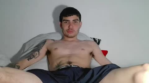 onzas_ online show from March 25, 4:49 am