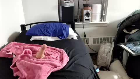 Snapshot of opalockajoe chatting on February 18, 9:32 am TsJojo online show from February 18, 9:32 am