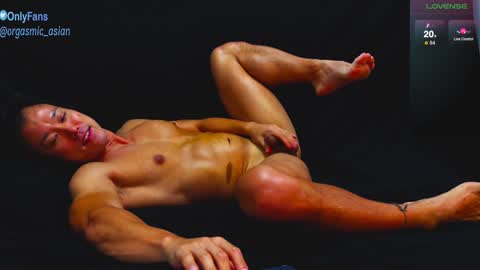 Snapshot of orgasmic_asian chatting on January 17, 4:59 pm Orgasmic Asian online show from January 17, 4:59 pm