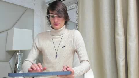 Snapshot of orion_galax chatting on March 7, 5:49 pm orion_galax online show from March 7, 5:49 pm