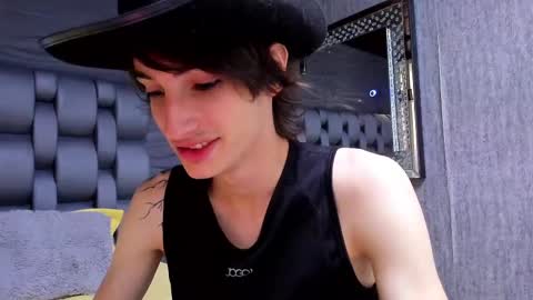 Snapshot of orion_galax chatting on February 26, 5:39 pm orion_galax online show from February 26, 5:39 pm