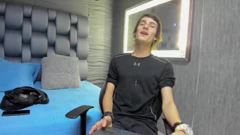 Snapshot of orion_galax chatting on February 11, 5:40 pm orion_galax online show from February 11, 5:40 pm