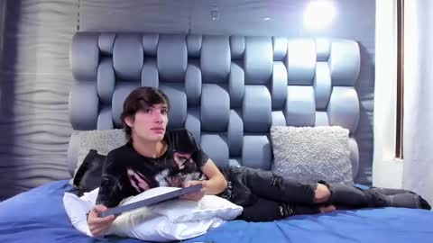 Snapshot of orion_galax chatting on December 14, 5:25 pm orion_galax online show from December 14, 5:25 pm