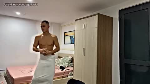 Fansly and Instagram -  online show from October 22, 12:31 pm