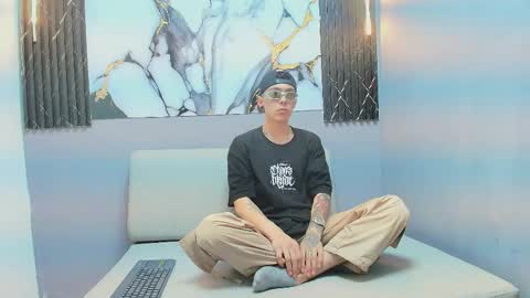 Snapshot of orus_241 chatting on October 21, 8:12 pm orus_241 online show from October 21, 8:12 pm