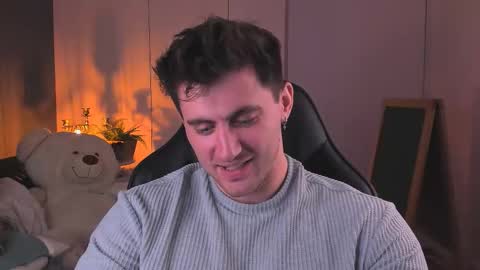 Snapshot of oscar_miller_ chatting on October 29, 9:29 pm Oscar online show from October 29, 9:29 pm