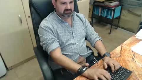 Oscar online show from November 20, 6:18 pm