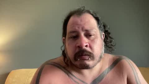oscar_valentine online show from May 18, 3:28 pm