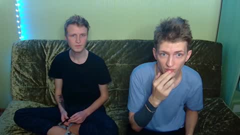 Snapshot of oscar_wildy chatting on December 28, 5:46 pm Oscar online show from December 28, 5:46 pm