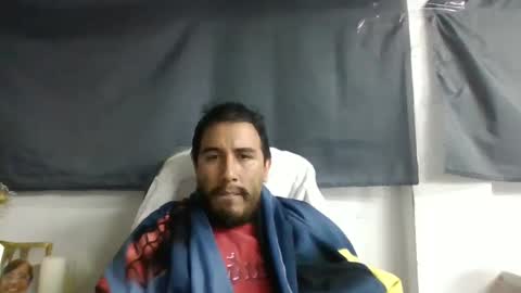Snapshot of oscaryn_martell chatting on October 1, 2:04 am oscaryn_martell online show from October 1, 2:04 am