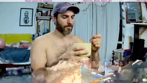 Osito Blanco online show from May 5, 9:26 pm
