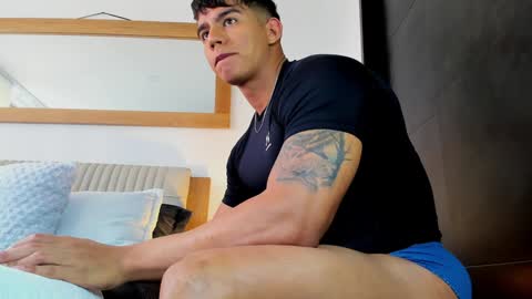 Snapshot of oskar_ford21 chatting on December 26, 3:10 pm Oskar Ford NEW ACCOUNT online show from December 26, 3:10 pm