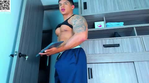 Snapshot of oskar_ford21 chatting on October 14, 2:07 am Oskar Ford NEW ACCOUNT online show from October 14, 2:07 am