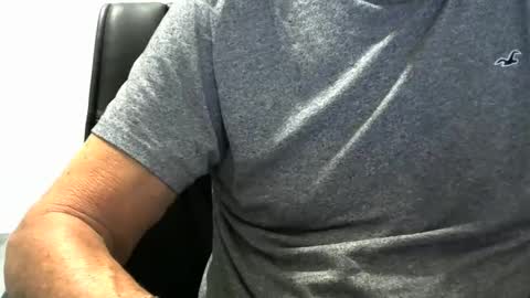 Snapshot of ossibottom chatting on September 13, 2:12 am Ossi online show from September 13, 2:12 am