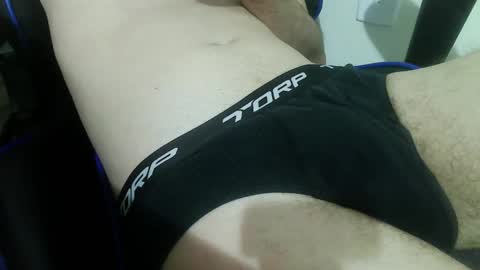 Snapshot of osyryx chatting on January 6, 10:58 pm Lucas online show from January 6, 10:58 pm