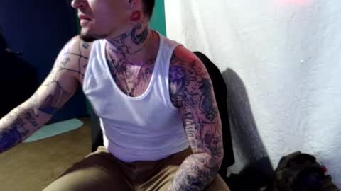 otmon3y32 online show from March 26, 11:09 pm