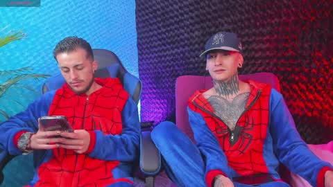 otter_wet online show from April 6, 6:14 am