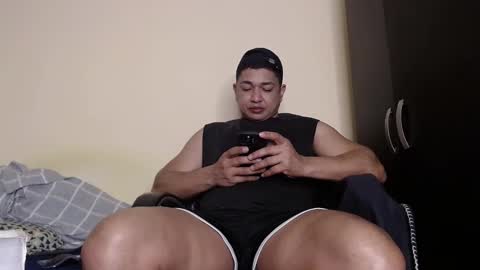 Snapshot of otto_stud chatting on March 10, 3:45 am otto_stud online show from March 10, 3:45 am