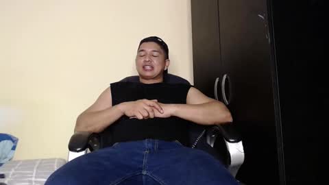 Snapshot of otto_stud chatting on September 18, 3:52 am otto_stud online show from September 18, 3:52 am