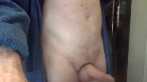 Snapshot of ottodick chatting on January 2, 8:17 am Otto online show from January 2, 8:17 am
