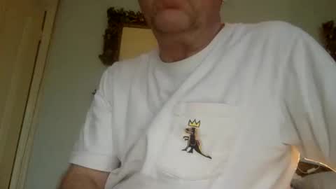Snapshot of ottodick chatting on December 12, 8:47 am Otto online show from December 12, 8:47 am
