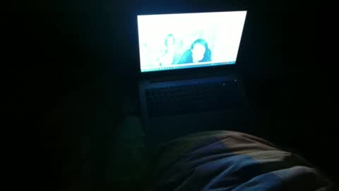 Snapshot of oudzktjong chatting on December 24, 4:44 am kars online show from December 24, 4:44 am