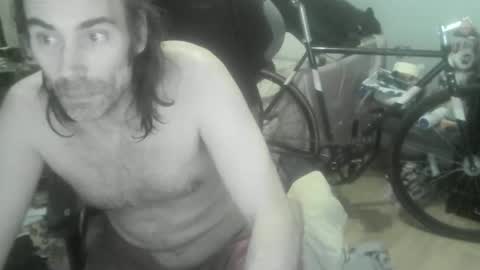Snapshot of ouinnybis195625 chatting on January 24, 8:55 am ouinnybis195625 online show from January 24, 8:55 am