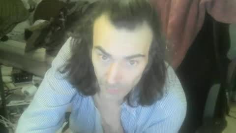 Snapshot of ouinnybis195625 chatting on January 18, 9:02 am ouinnybis195625 online show from January 18, 9:02 am