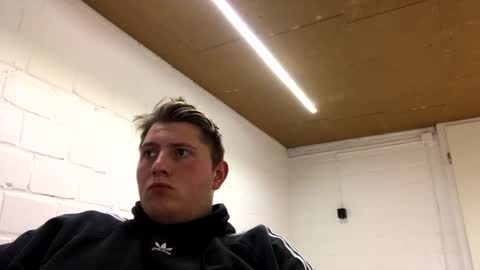 outflayd online show from February 18, 7:11 pm