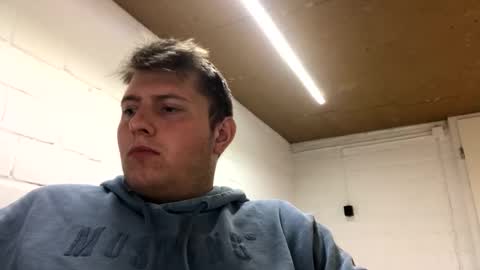 outflayd online show from May 5, 9:44 am