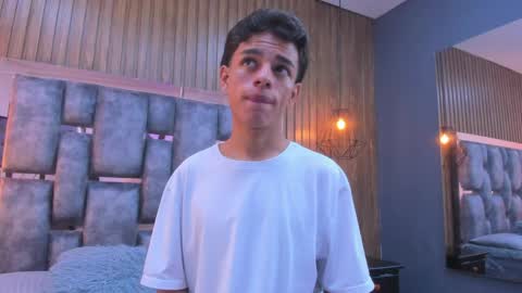 Owen Johnson online show from April 23, 11:59 am