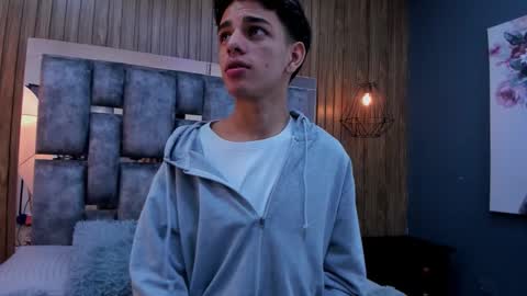 Owen Johnson online show from November 19, 12:05 pm