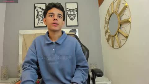 Snapshot of owen__johnson chatting on October 15, 11:29 am Owen Johnson online show from October 15, 11:29 am