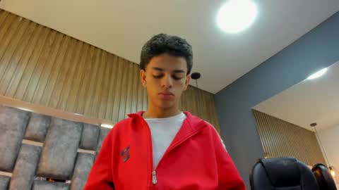 Owen Johnson online show from April 21, 11:38 am