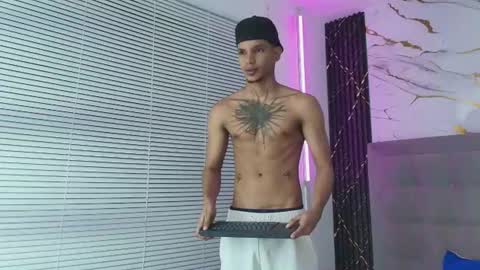 owen blaze online show from June 25, 3:31 am