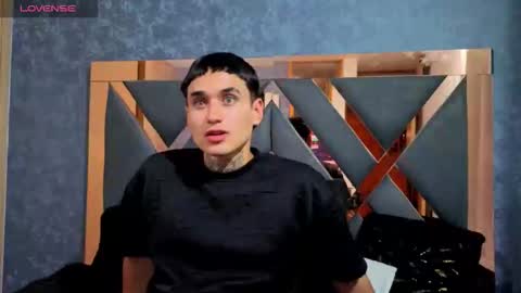 owen desmond online show from September 26, 2:31 am