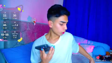Snapshot of owenblue__ chatting on October 14, 7:26 am Owen Independent model online show from October 14, 7:26 am