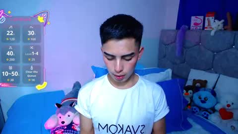 Snapshot of owenblue__ chatting on October 12, 1:43 am Owen Independent model online show from October 12, 1:43 am