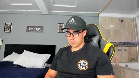 Owen online show from January 20, 1:50 am