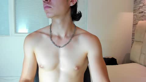 Snapshot of owenn_17 chatting on October 22, 4:27 am owwn online show from October 22, 4:27 am