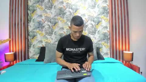Snapshot of owenpierce1 chatting on September 16, 11:55 am Owen online show from September 16, 11:55 am