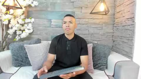 Owen online show from October 11, 12:09 pm