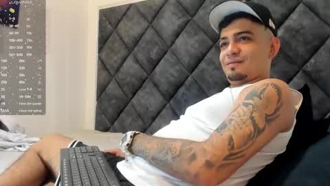 O W E N - S T O N E online show from November 16, 1:24 pm