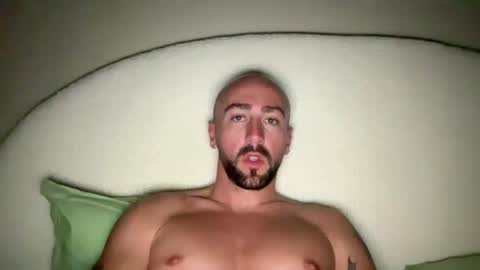 Snapshot of oxlade59 chatting on October 5, 7:12 am oxlade59 online show from October 5, 7:12 am