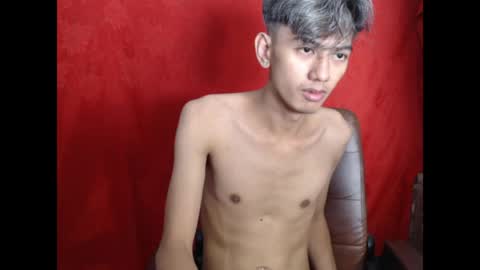 p1noytwink_xel online show from May 4, 10:39 am